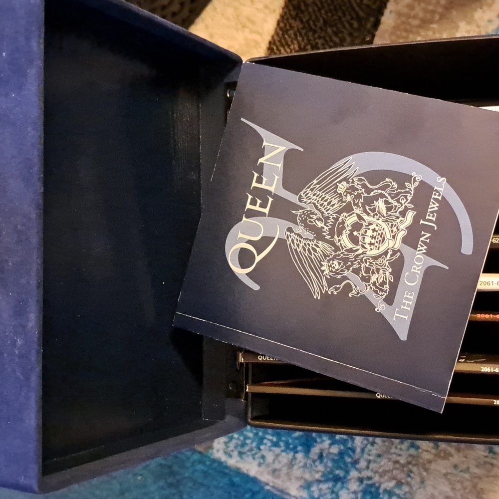 Queen 7-CD boxed set The Crown Jewels (25th Anniversary)